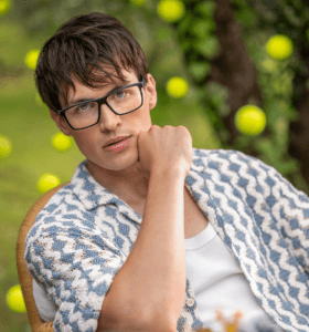 Sporting Soul VFI874 U28Y eyeglasses model worn in the park