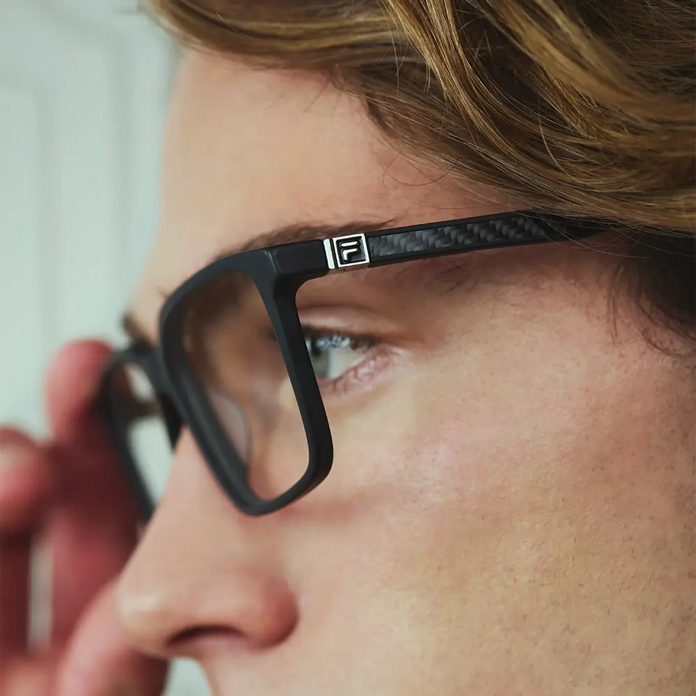 model of glasses worn HERITAGE 0409 1000X1000